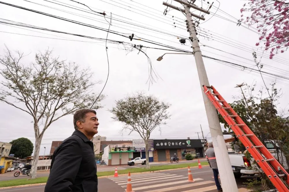 Prefeitura amplia força-tarefa para diminuir poluição visual dos fios de internet e telefonia