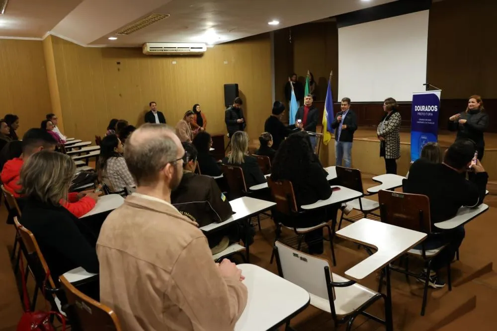 Prefeitura empossa conselheiros e reforça compromisso com políticas públicas