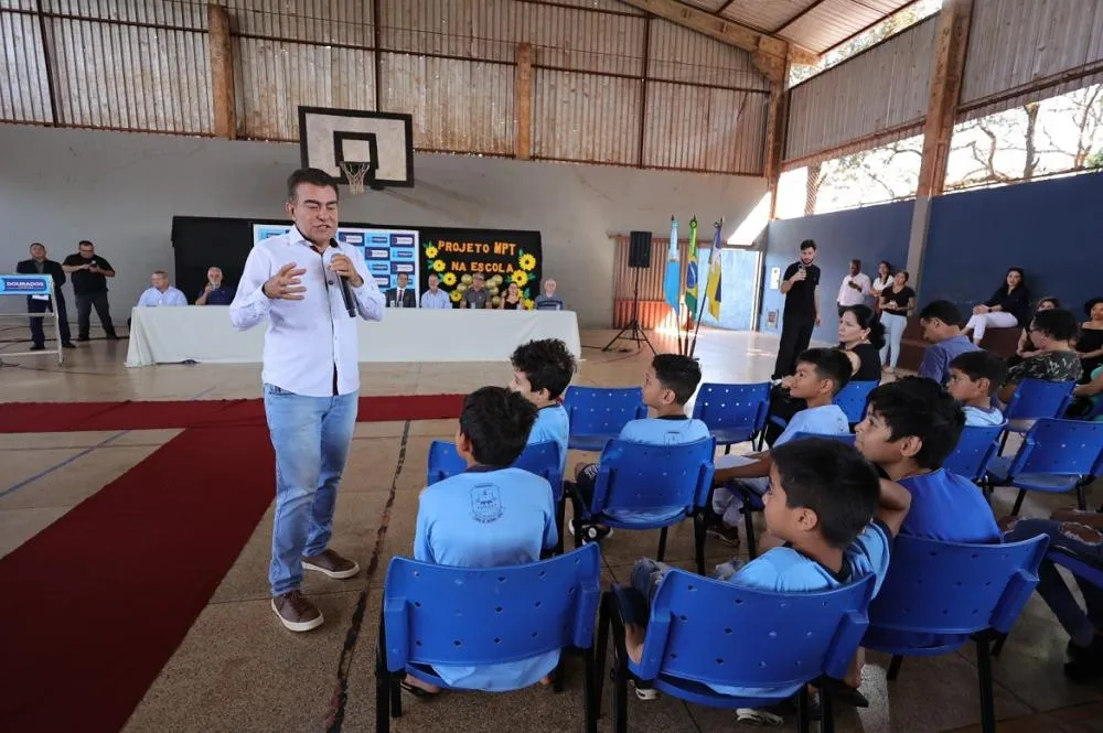 Prefeitura e MPT premiam estudantes por trabalhos sobre combate ao trabalho infantil