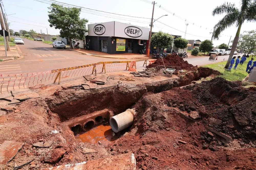 Prefeitura inicia obra para acabar com alagamentos na Avenida Esplanada